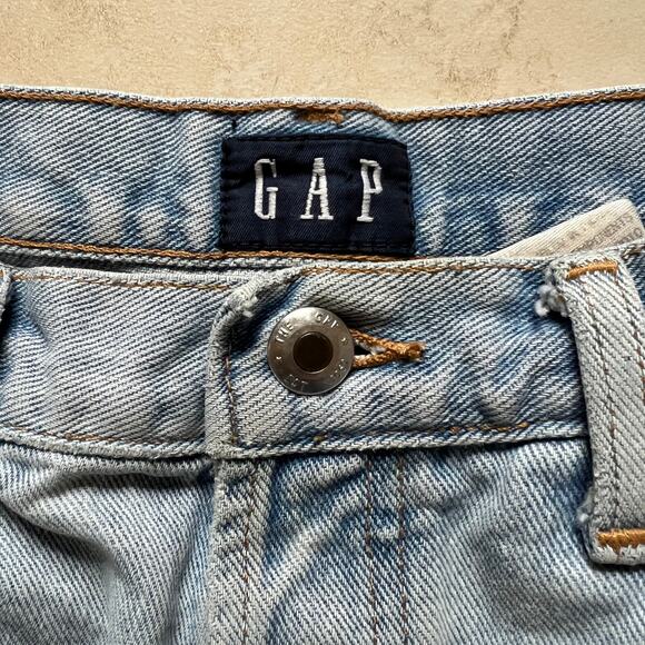 Vintage GAP Women's High Waisted Cuff Denim Jean Short Light Wash Size 10 - Picture 6 of 11